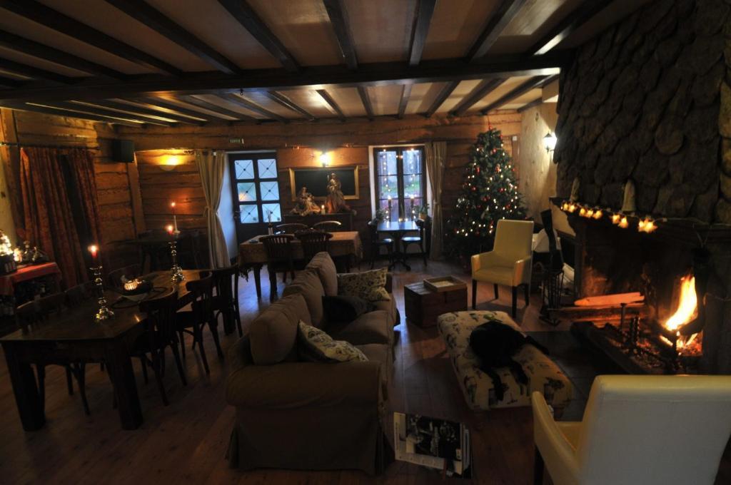 Auberge De La Providence Saint-Donat Eksteriør billede