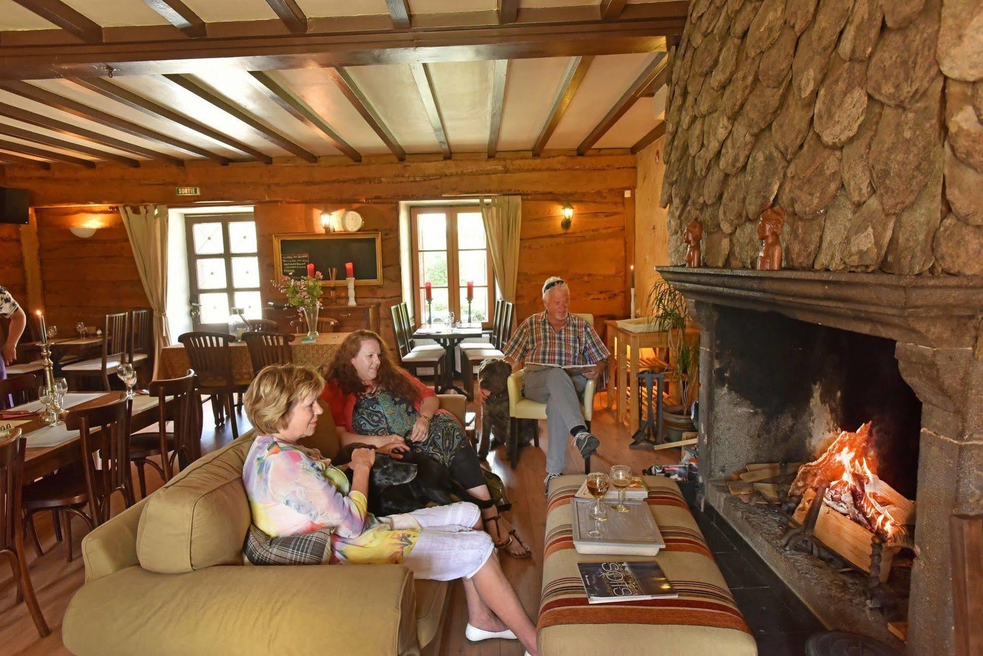Auberge De La Providence Saint-Donat Eksteriør billede