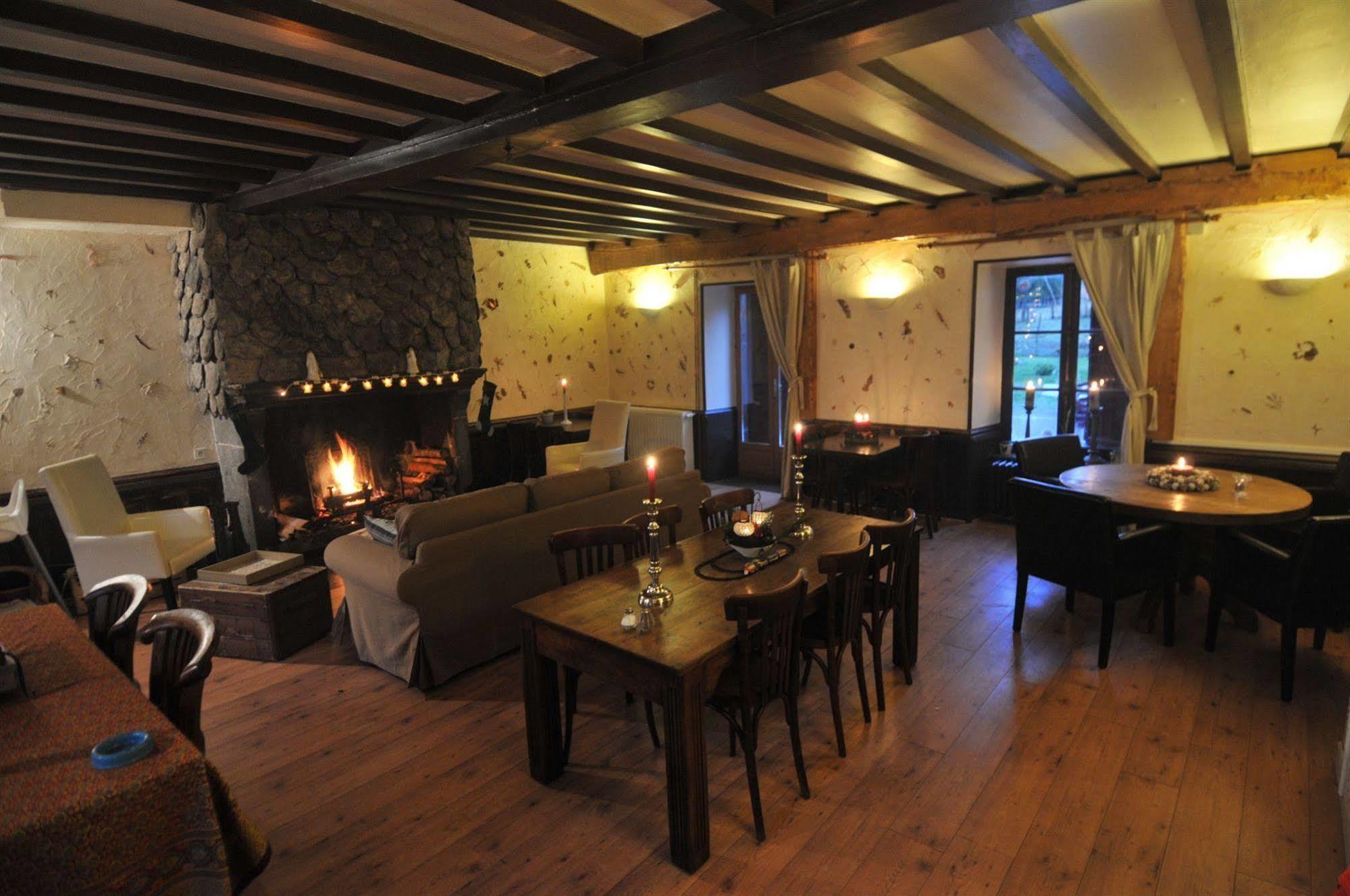 Auberge De La Providence Saint-Donat Eksteriør billede